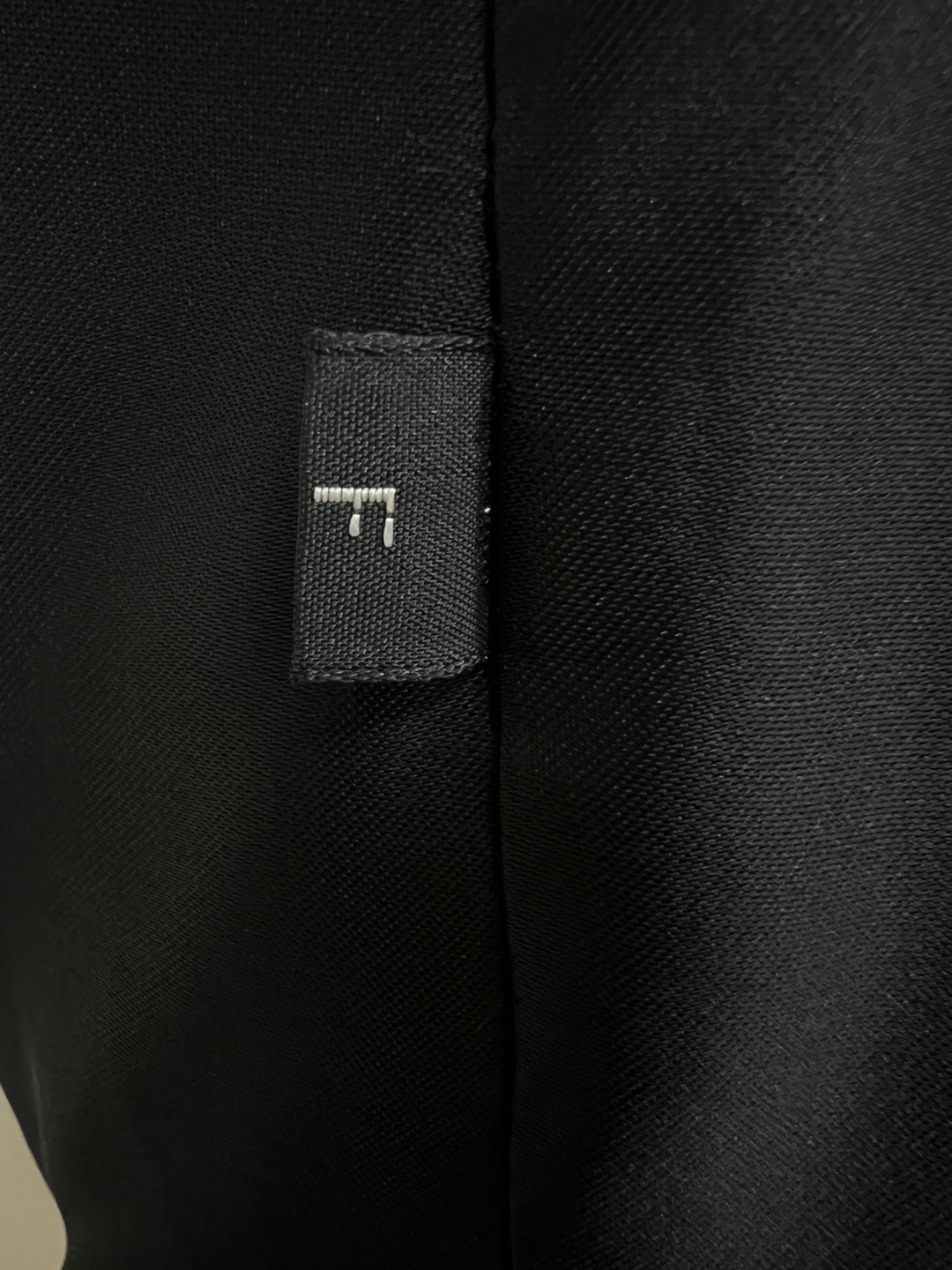 미사용전시품 블랙그라마 다크브라운 풀스킨 하프 밍크코트 라지사이즈 중간길이 - 이미지 10