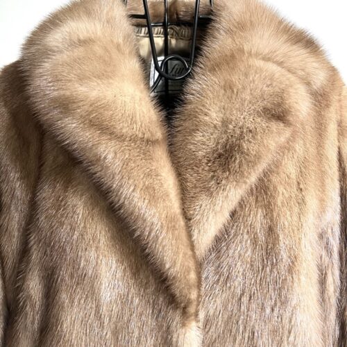 Alternative view of SAGAMINK CANADA FUR 파스텔 풀스킨 롱밍크 코트 S사이즈