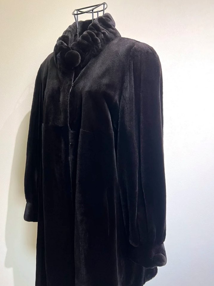 SAGA 사가슈퍼컬리티 셔링하이넥카라 딥다크브라운 풀스킨 쉬어드 롱밍크코트 프리사이즈 - 이미지 5