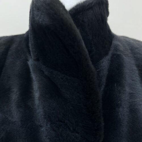 Alternative view of Peltex 오버핏 블루블랙 하이넥 풀스킨 호리젠탈 플럭밍크코트 프리사이즈