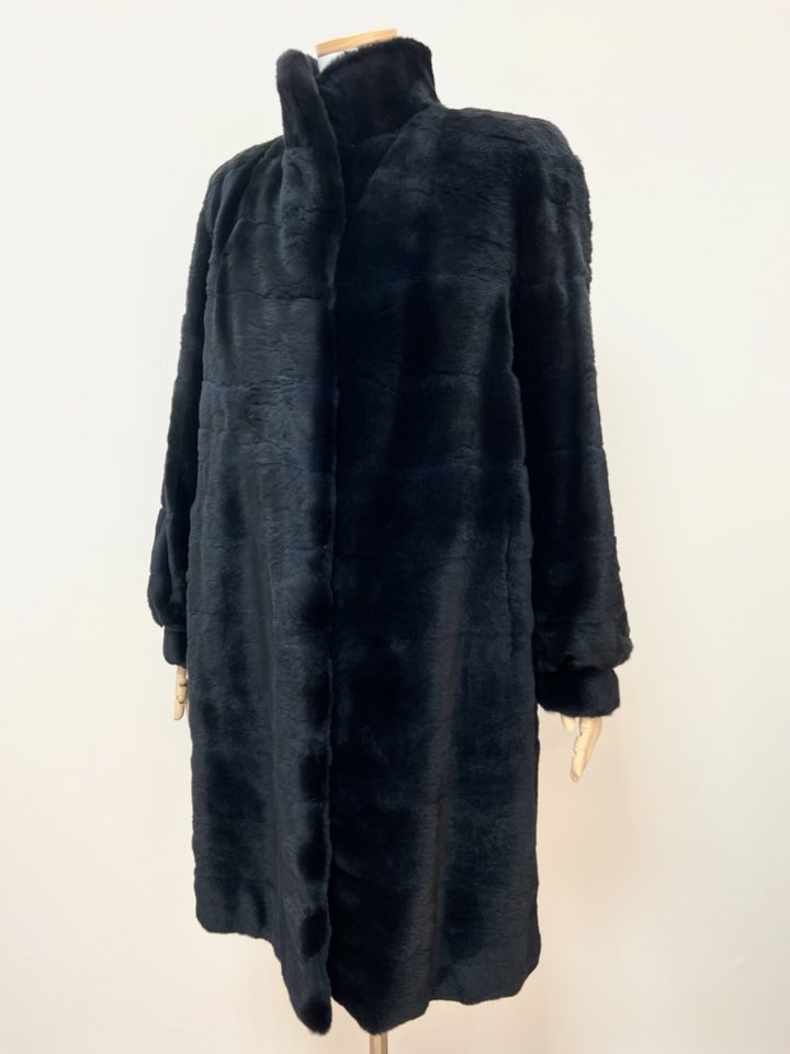 Peltex 오버핏 블루블랙 하이넥 풀스킨 호리젠탈 플럭밍크코트 프리사이즈 - 이미지 6