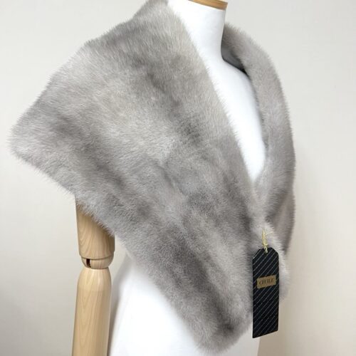 Alternative view of 미사용전시품 풀스킨 사파이어 밍크 케이프숄