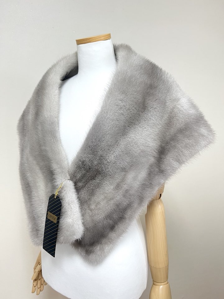 미사용전시품 SAGA 사가 풀스킨 사파이어 밍크 케이프숄 - 이미지 7