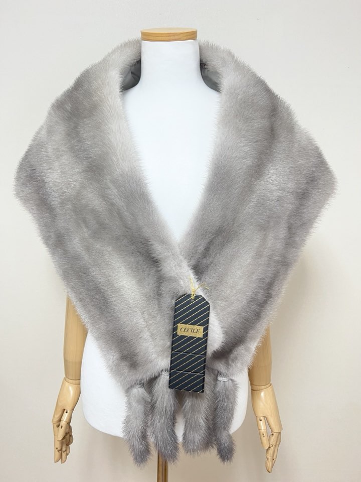 미사용전시품 SAGA 사가 풀스킨 사파이어 밍크 케이프숄 - 이미지 8