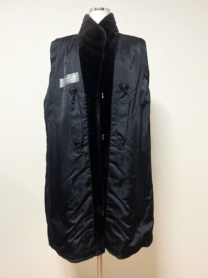 SAGA 사가슈퍼컬리티 THE WORDROBE 초코브라운 하이넥 풀스킨 쉬어드롱밍크코트 무릎길이 - 이미지 9