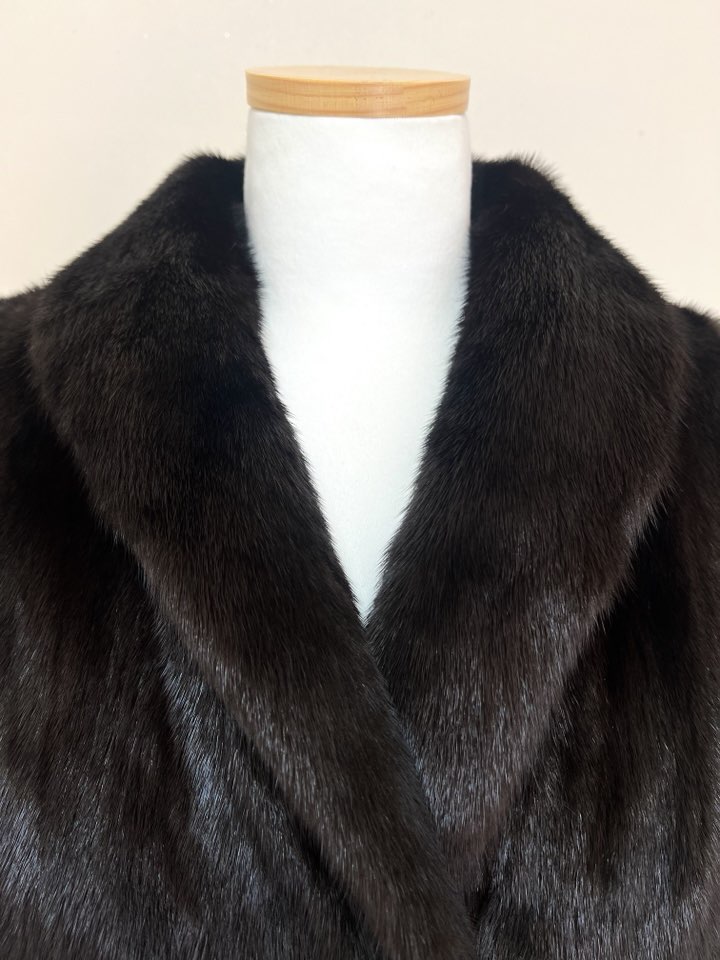 SAGA 사가밍크 9부소매 스칸브라운 풀스킨 롱밍크코트 무릎길이 - 이미지 2