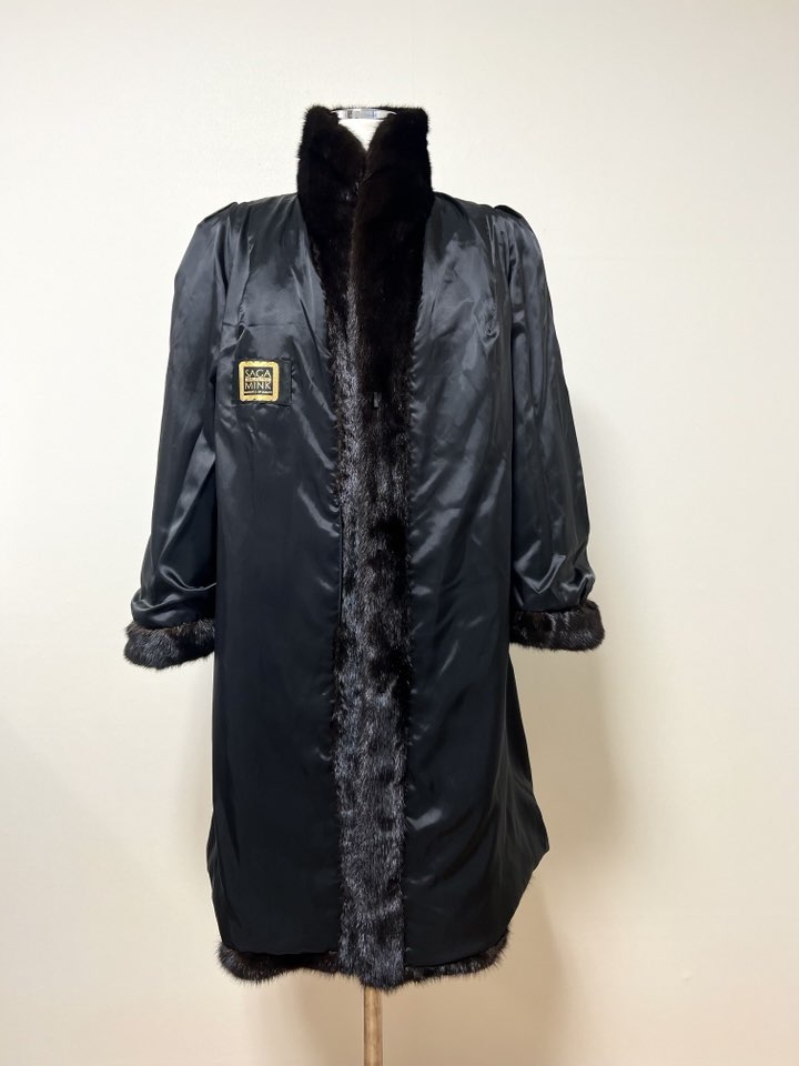 SAGA 사가밍크 9부소매 스칸브라운 풀스킨 롱밍크코트 무릎길이 - 이미지 9