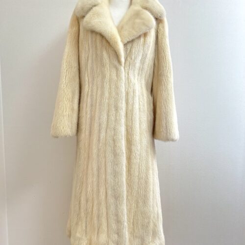 SAGA 사가로열 9부소매 2WAY 풀스킨 펄베이지 맥시롱 밍크코트